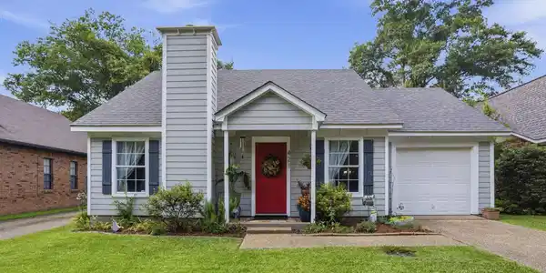 421 Pelahatchie Shore Drive