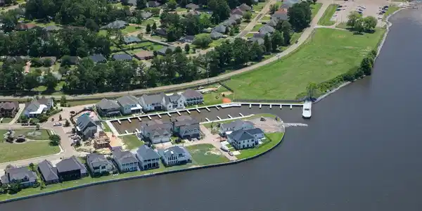 Image 2: Arbor Landing 3