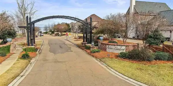 806 Arbor Pointe