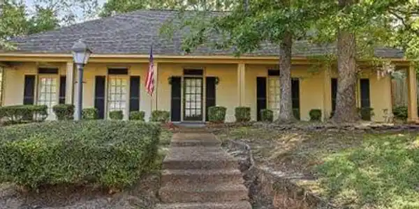 78 Moss Woods Dr Drive