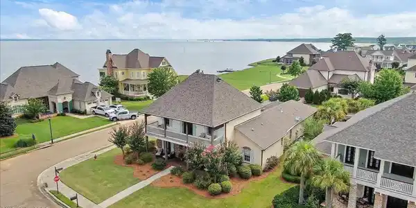 506 Arbor Lane