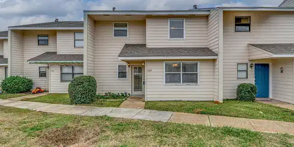 1029 Windrose Drive