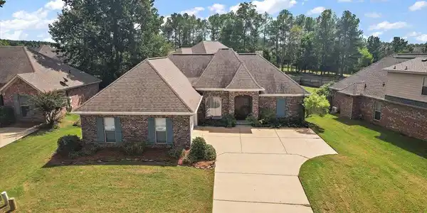 275 Hidden Hills Parkway