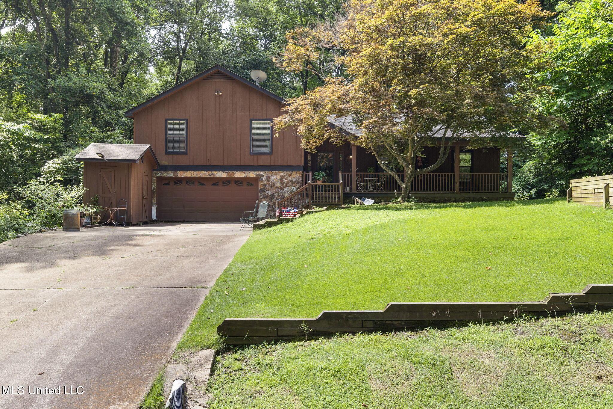 Image 2: 2-web-or-mls-11423 High Rd-01