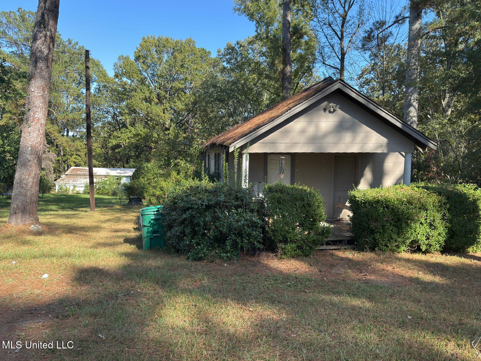 Image 2: Lake Dockery 2