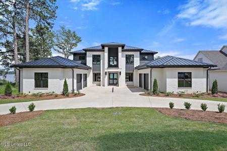 122 Neptune Shore