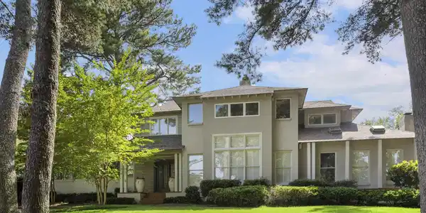 506 Roses Bluff Drive