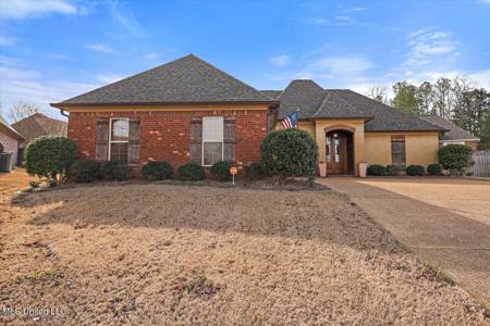 303 N Haven Cove
