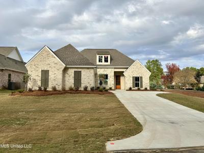 101 Charleston Circle