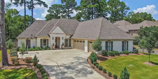 145 Peninsula Drive