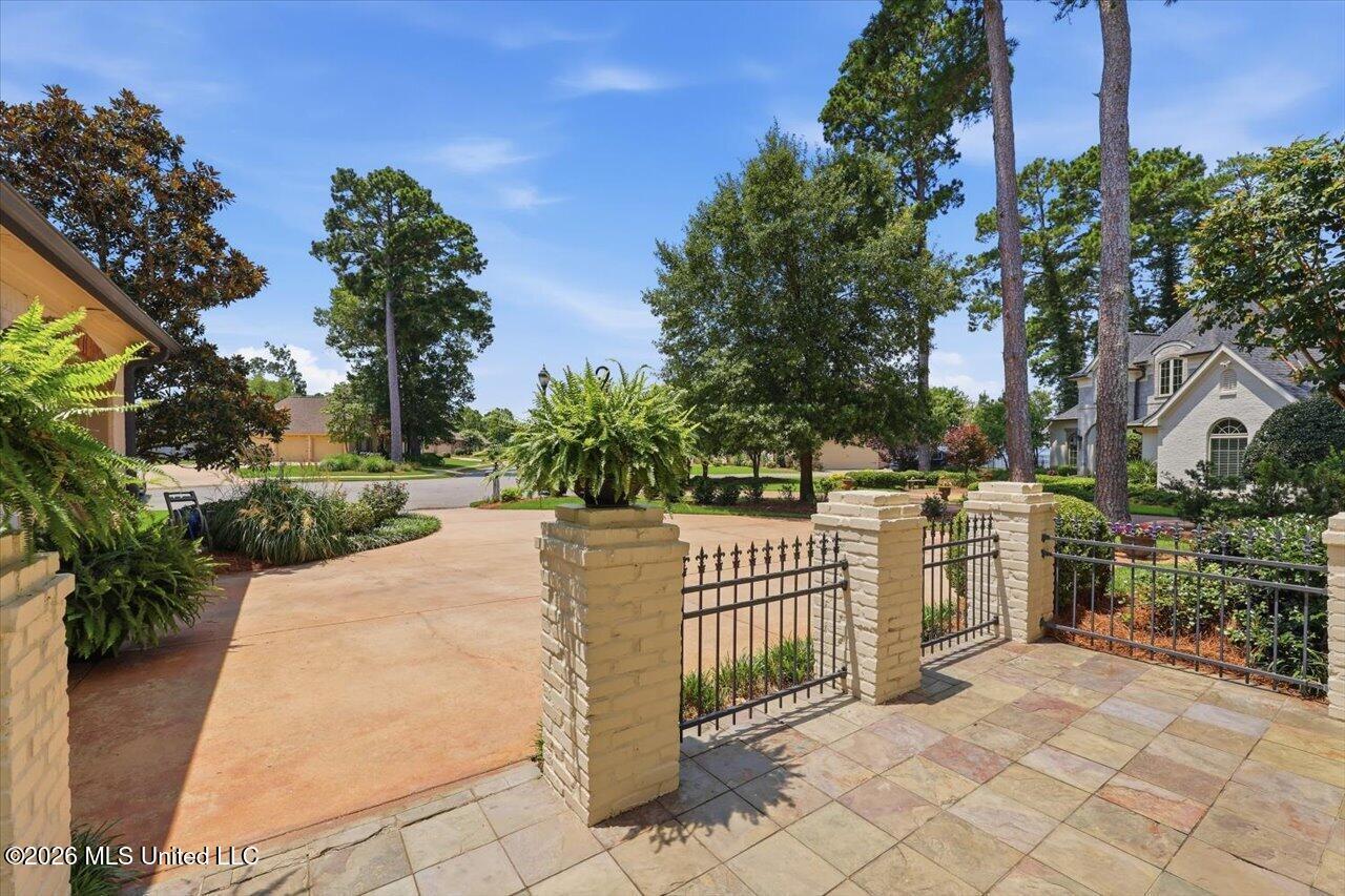 Image 4: 004-57 Grande View _ Hometousms.com