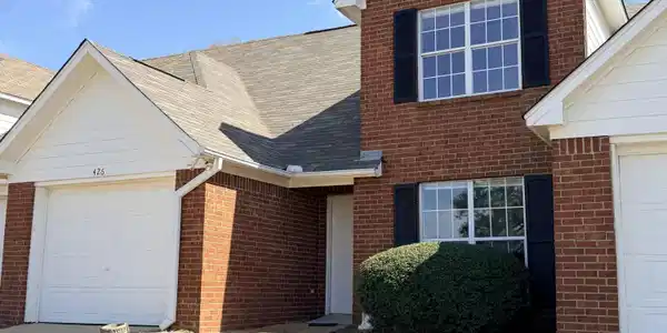 426 Woodlake Lane