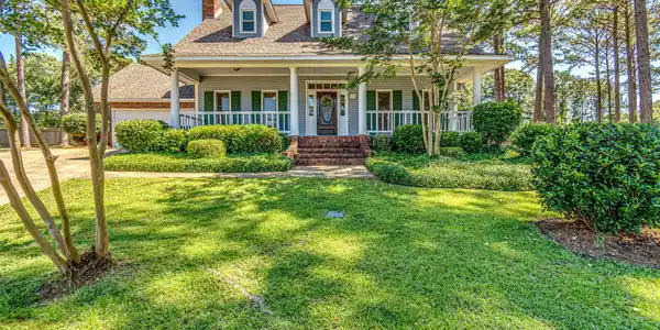 218 Crescent Court