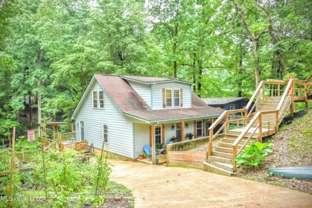 3670 Glen Artney Cove