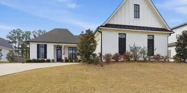 246 Arbor Trail