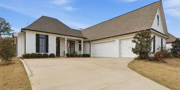 Image 2: 246 Arbor Trail Home Tours MS 2
