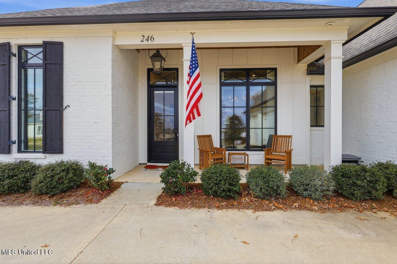 Image 3: 246 Arbor Trail Home Tours MS 3