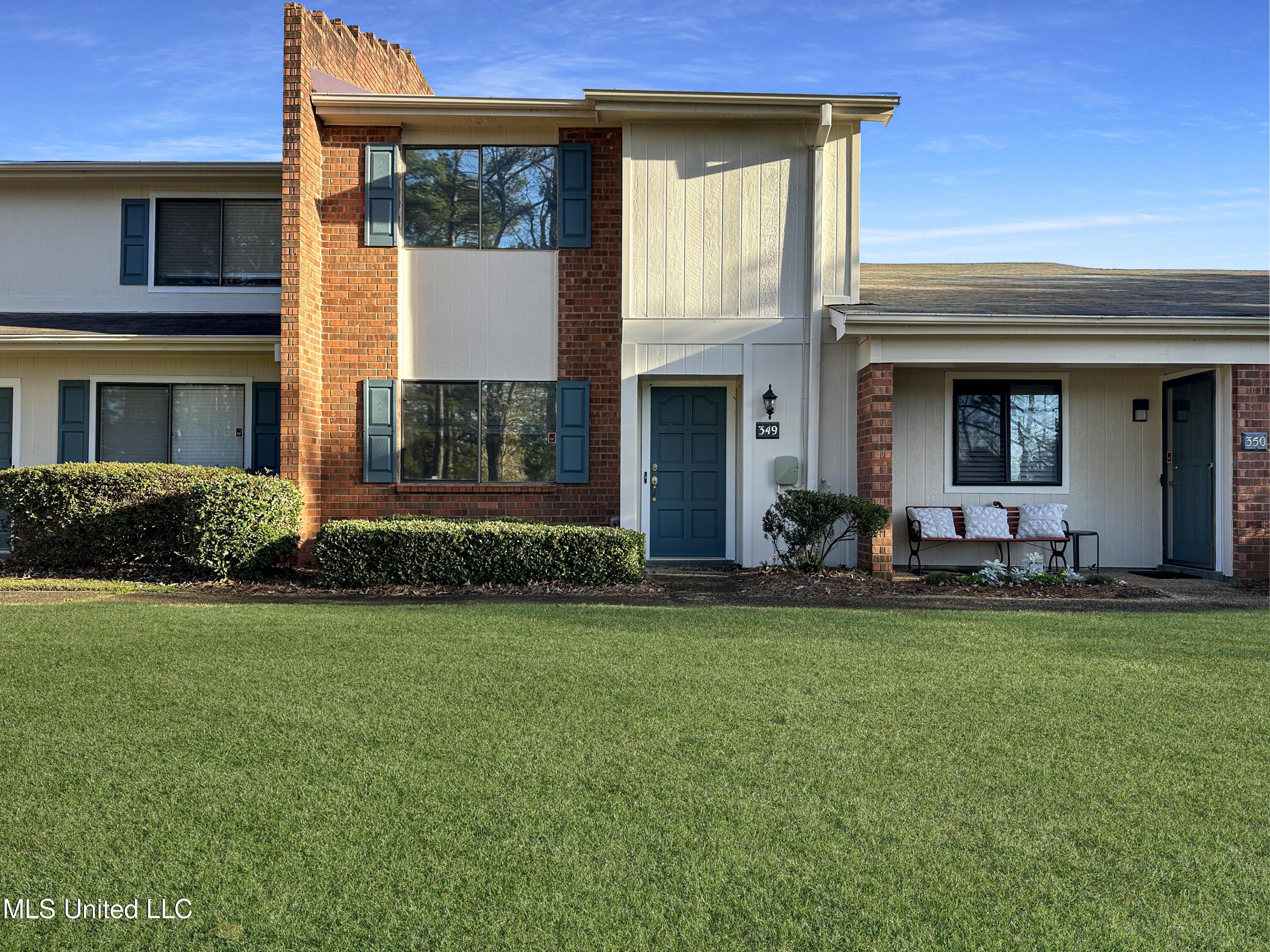 Image 2: b05c0e76bd258c4f66f818f812b9a1bedb942c2e