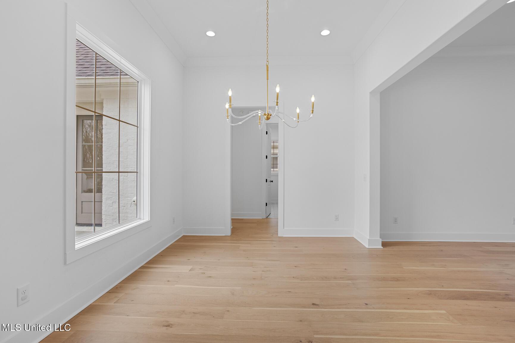 Image 4: 123 Paylor's Way-3