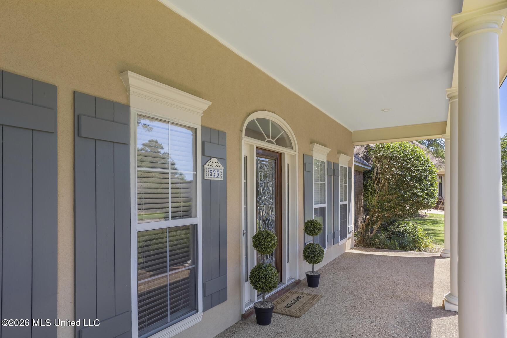 Image 4: 525 Ridge Cir_jhookphotos-4