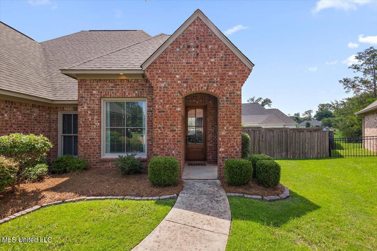 Image 2: 03-HTP28335