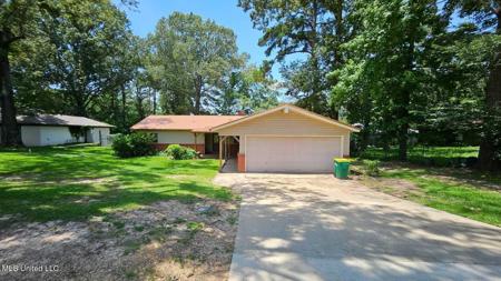 22 Fox Glen Cove