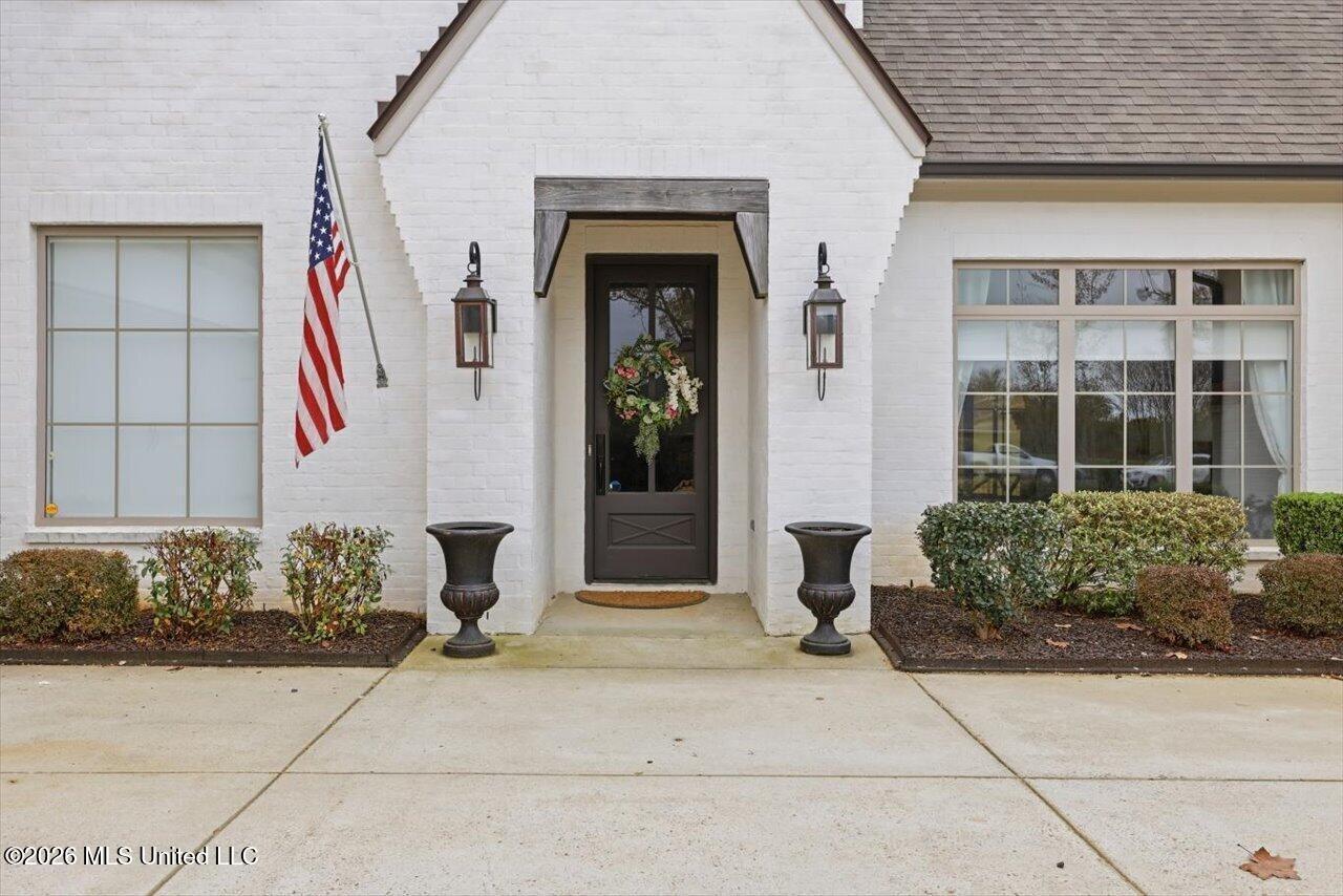 Image 3: 03-387 Caroline Blvd _ Home Tours MS