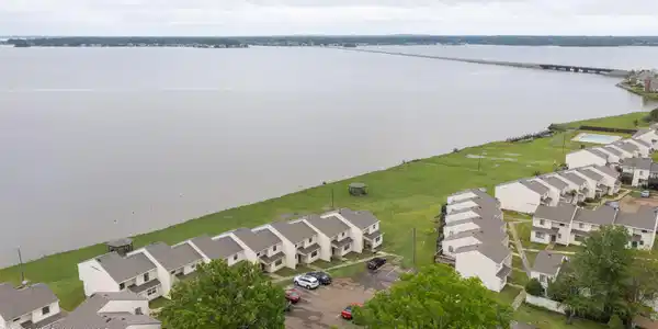 Image 2: 52-web-or-mls-1056 Windrose-44