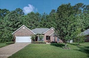 631 Hampshire Dr Drive