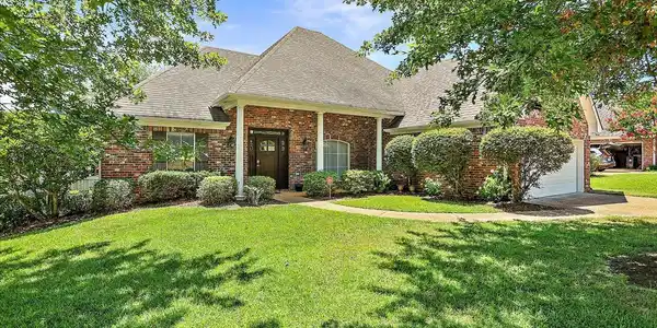 539 Eastside Cove
