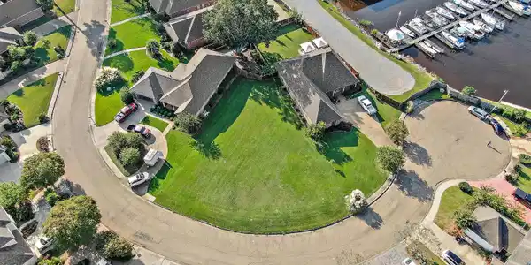 Windrose Drive