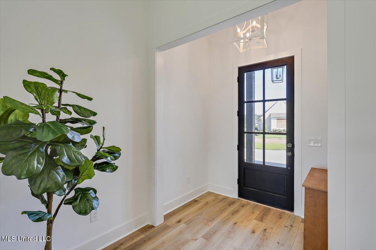 Image 4: 04-216 Northshore Pl