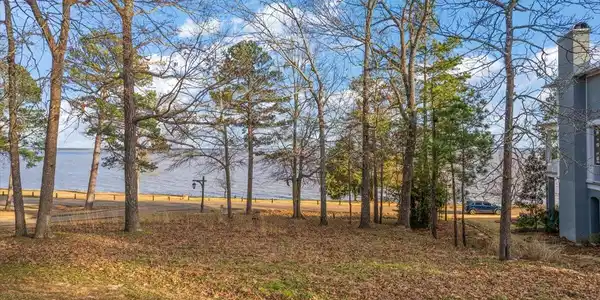140 Old Trace Road