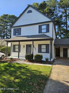 221 Brenhaven Boulevard