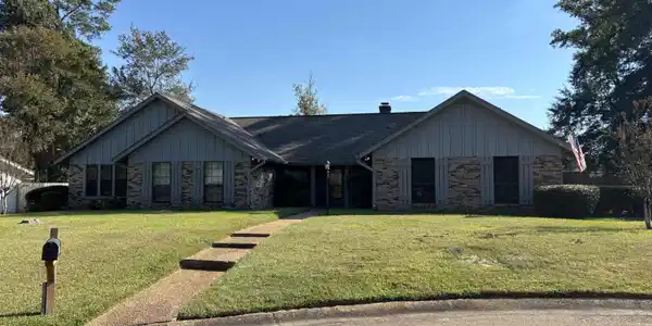 233 Greenfield Place
