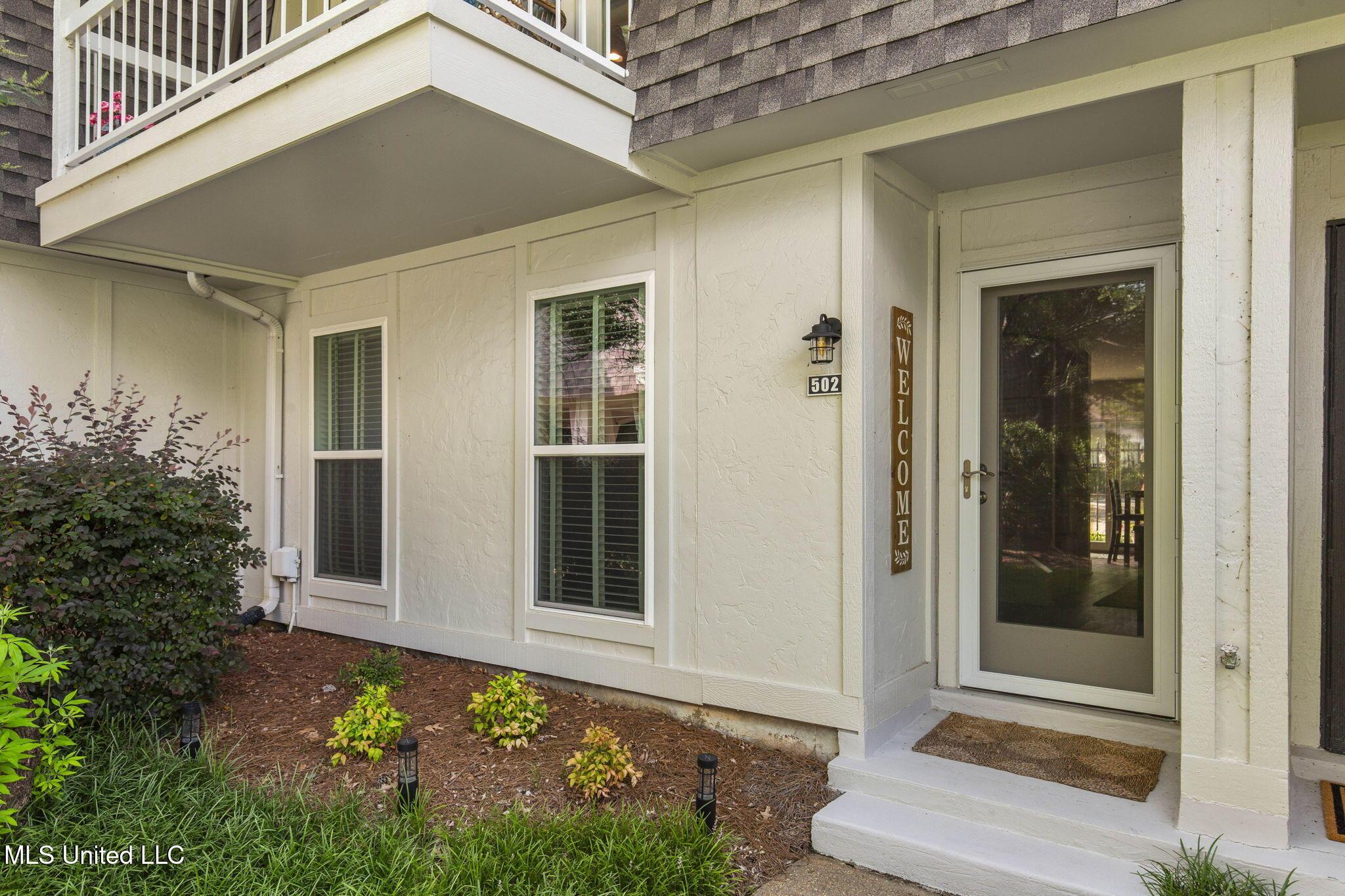 Image 4: 57-web-or-mls-502 Point Clear-57