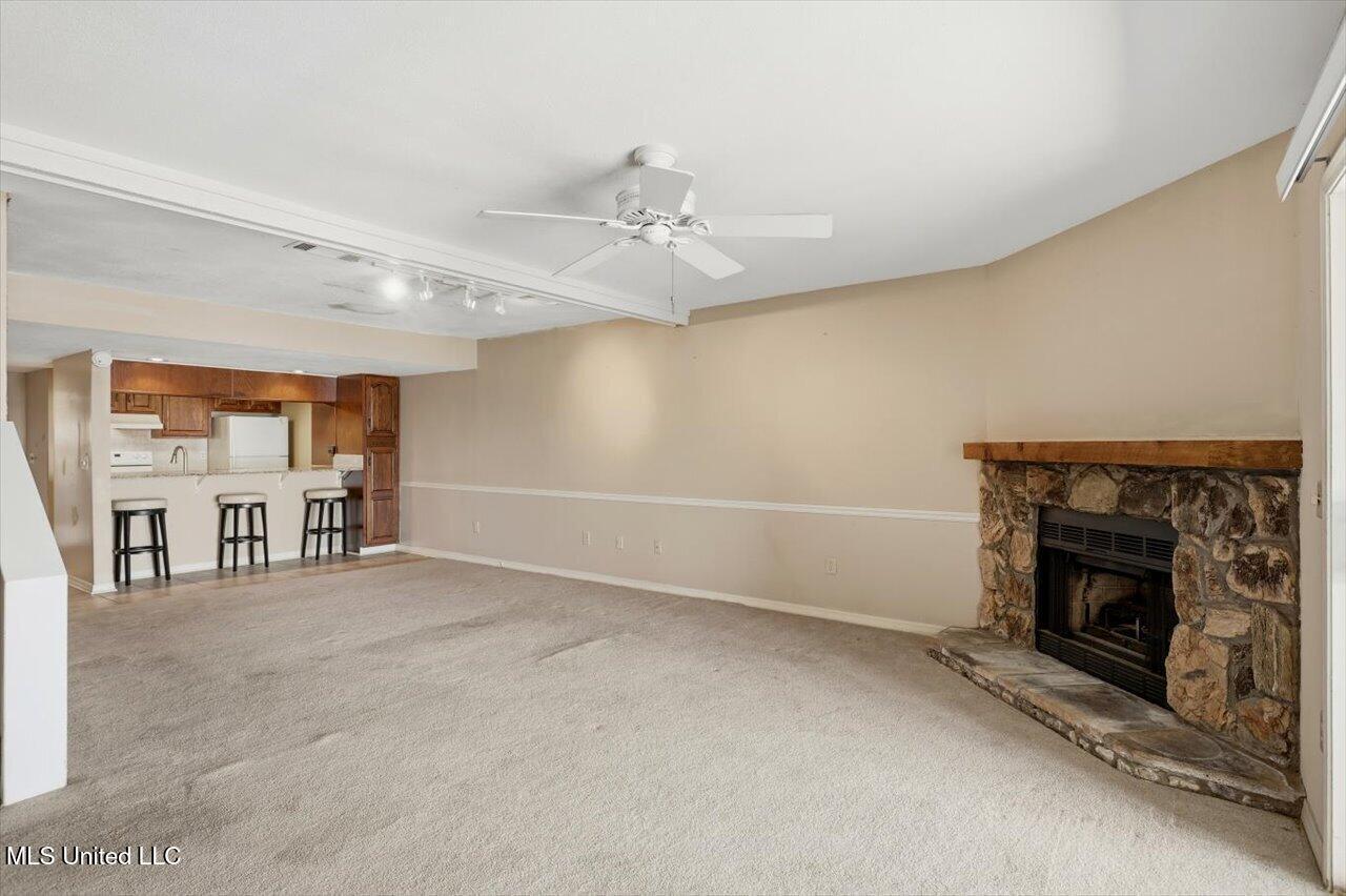 Image 4: 03-157 Dyke Rd unit #26 _ Home Tours MS