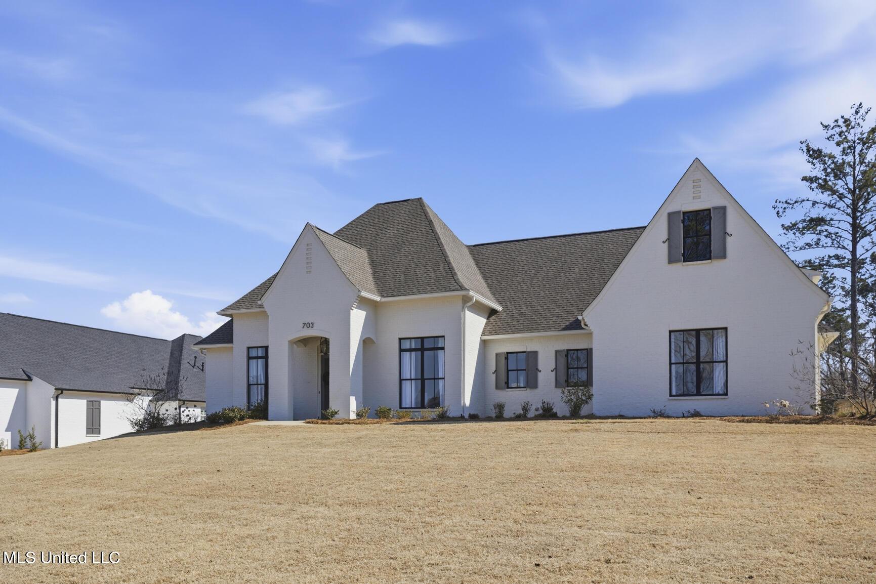 Image 2: 703 Ivywood Court