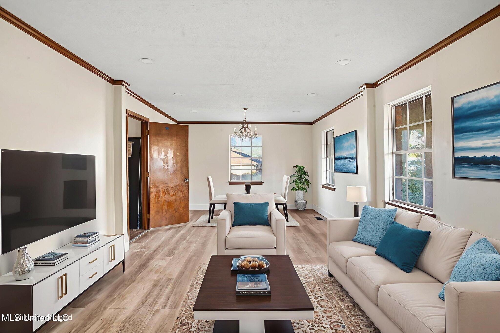 Image 4: 6-web-or-mls-329 Arapaho-5 virtually sta