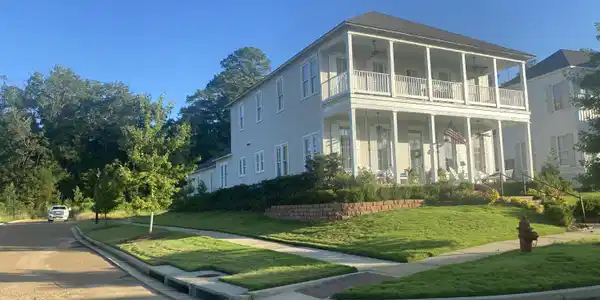 148 Natchez Drive N