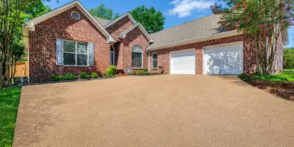 718 Highland Place