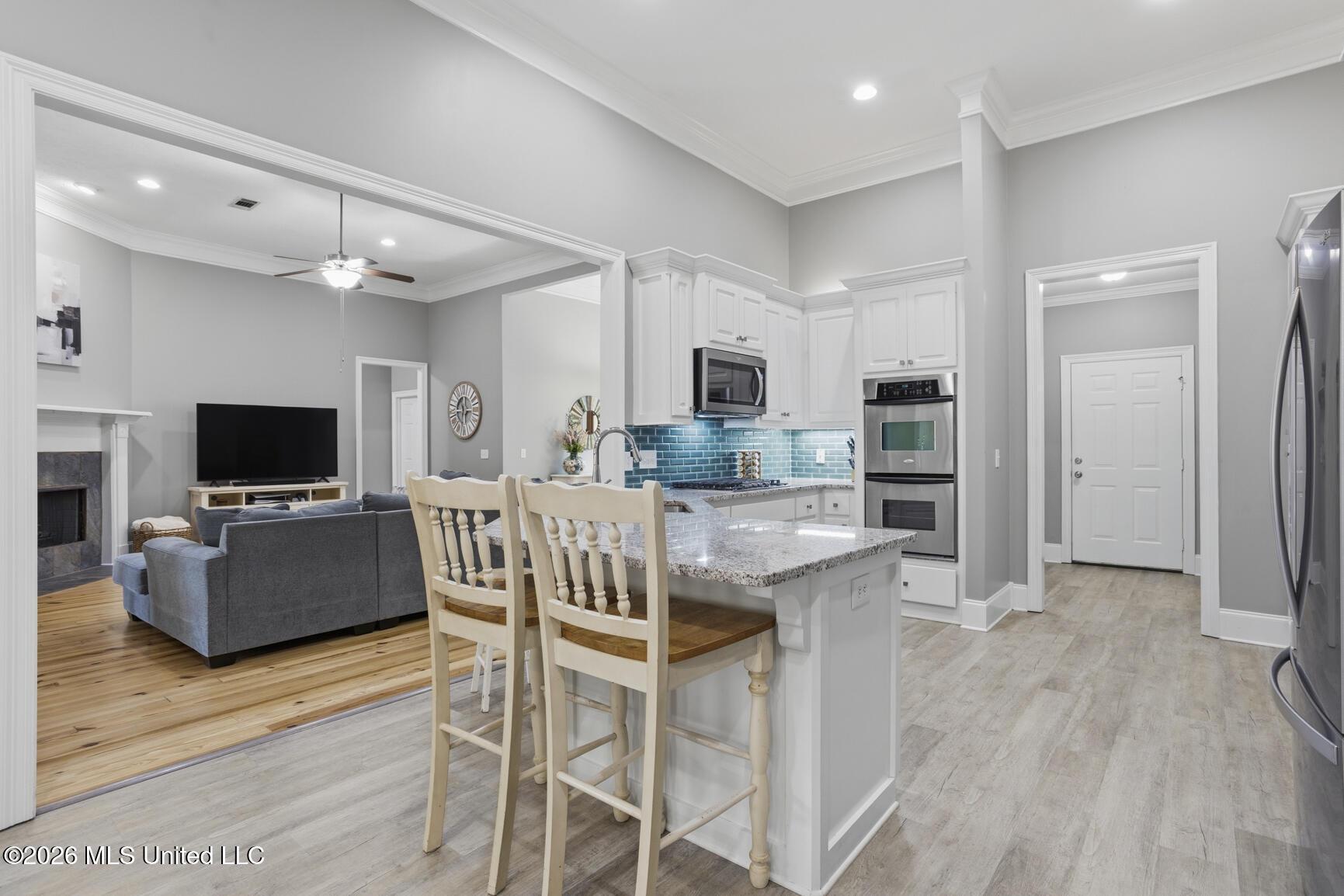 Image 4: Renovated Kitchen