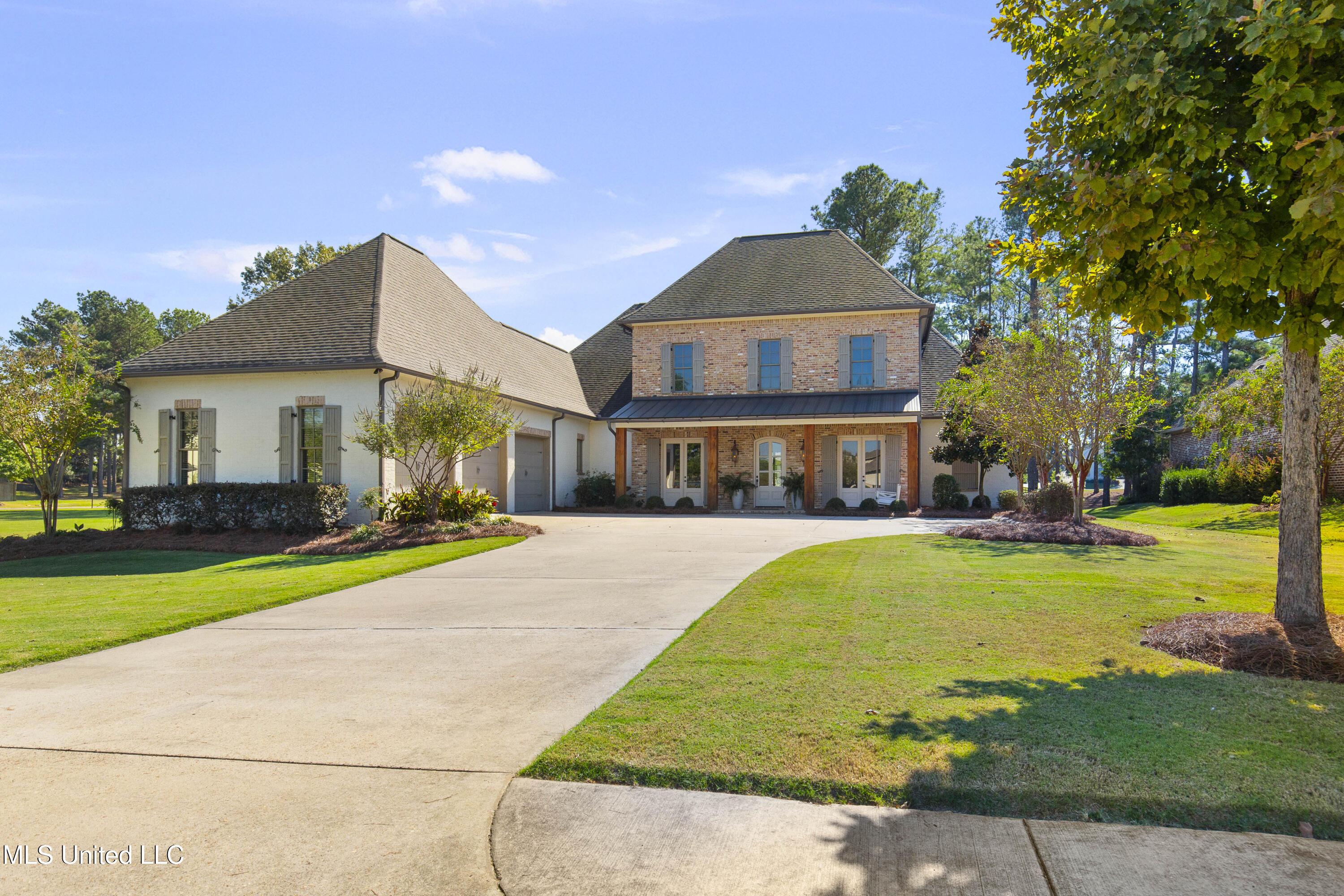 Image 2: 296 Lake Village-2