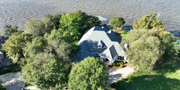 92 Grandview Circle