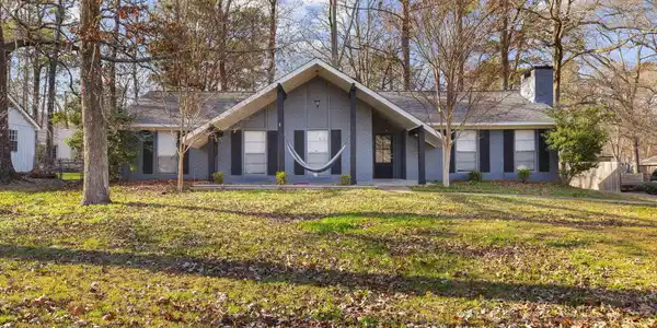 105 Forest Point Drive