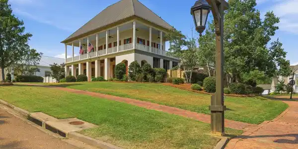 Image 4: 002-110 W Florida Blvd N _ Hometoursms.c