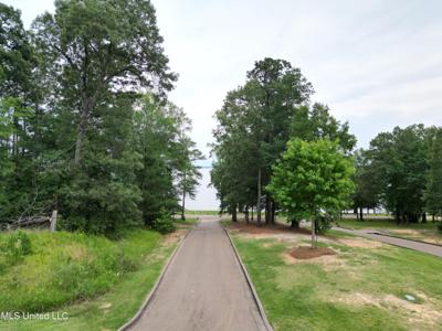 N Natchez Drive