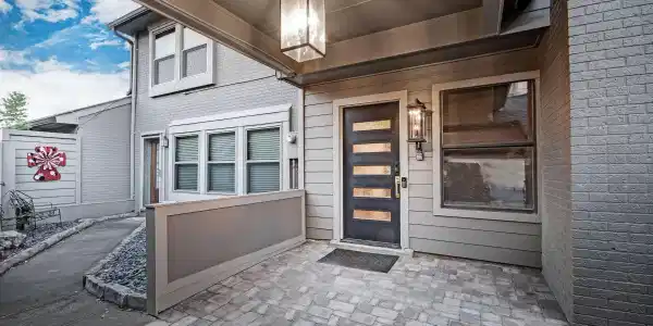 92 Breakers Lane
