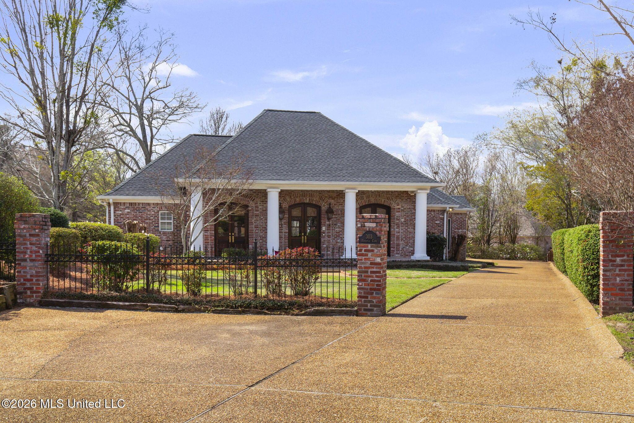 Image 2: 2-web-or-mls-303 Hastings-2