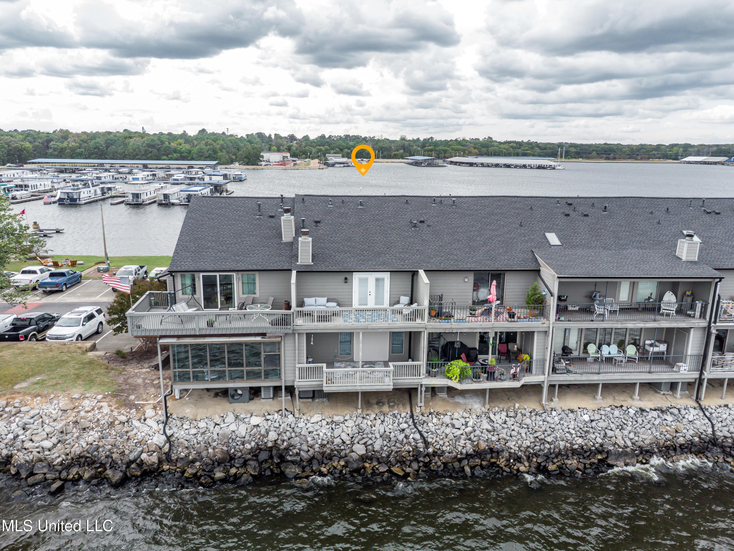 Image 3: 41 Breakers Lane drone-7b